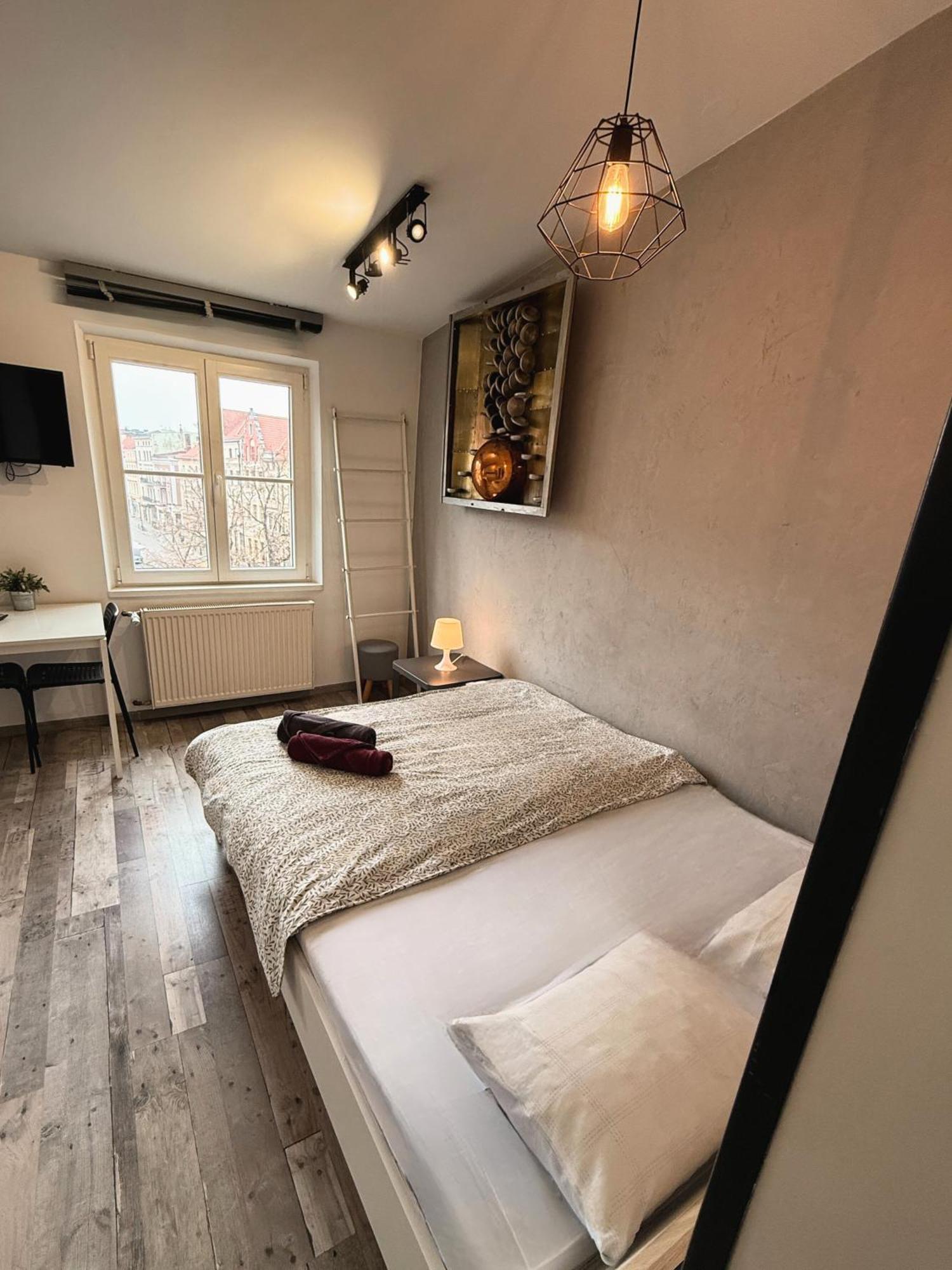 Apartament Z Widokiem Na Pomnik Kopernika - Rynek Staromiejski Stary Toruń Exteriör bild