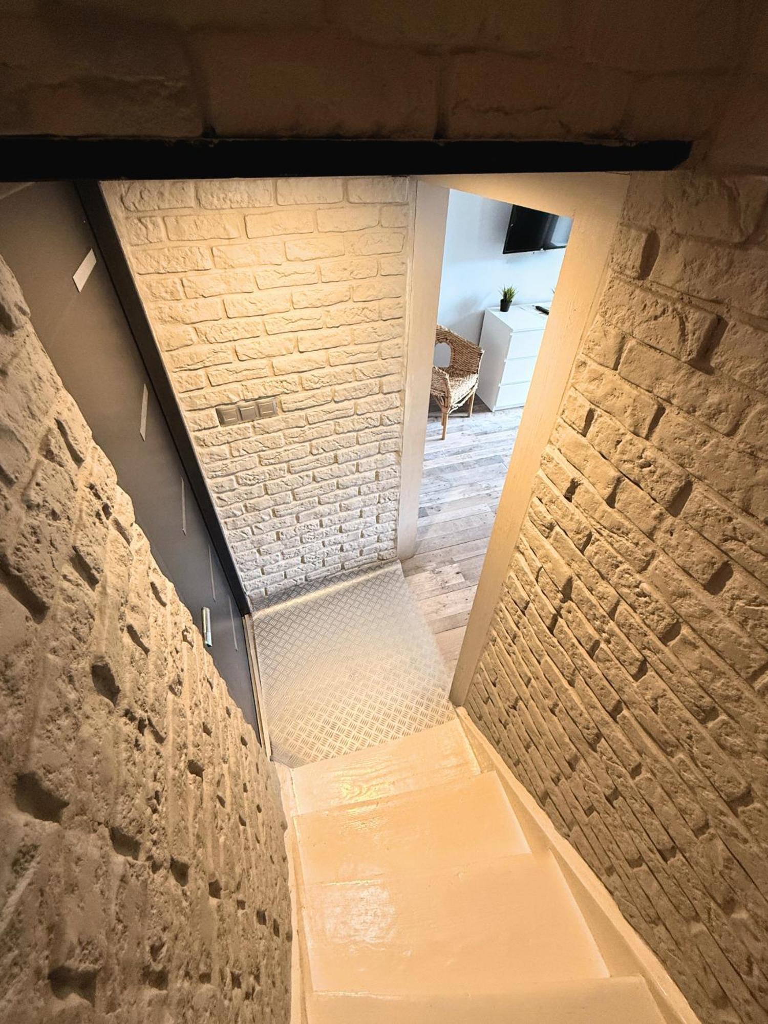 Apartament Z Widokiem Na Pomnik Kopernika - Rynek Staromiejski Stary Toruń Exteriör bild